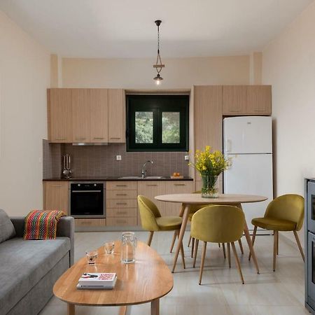 Agapi'S Home Roussospition ภายนอก รูปภาพ