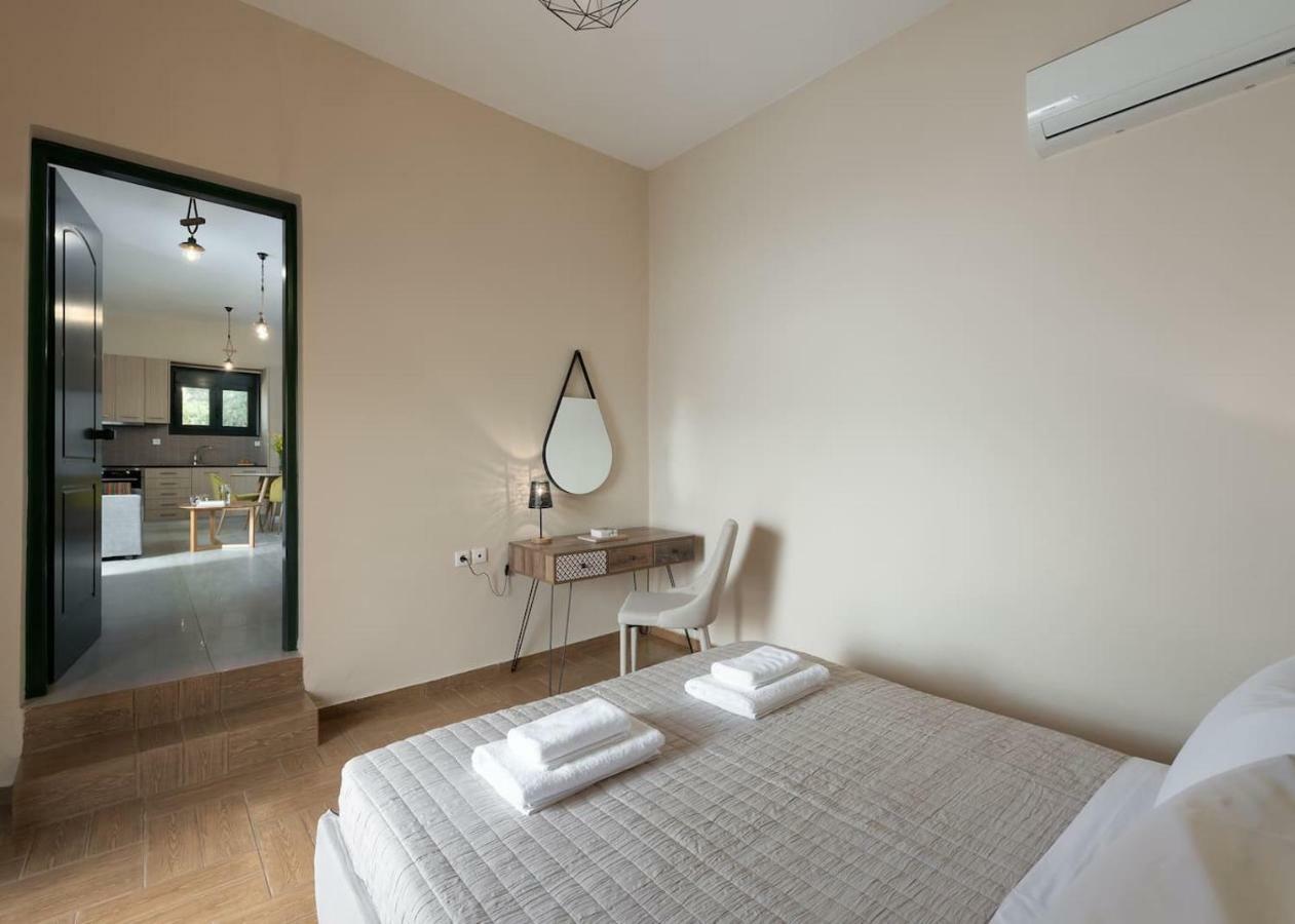 Agapi'S Home Roussospition ภายนอก รูปภาพ